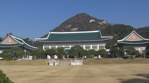 청와대, 홍보·민정·사회수석 등 비서진 및 안보실 1·3차장 교체 인사 발표