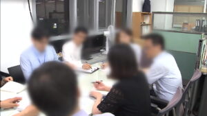 공무원 업무 부담 심각… 초과근무·보상 불만족 74% 달해