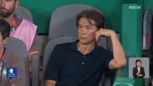 홍명보 감독, 월드컵 32강 진출 실패 책임지고 자진 사퇴