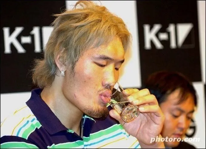 연예인 얼굴 크기, 소주잔으로 비교해 보니