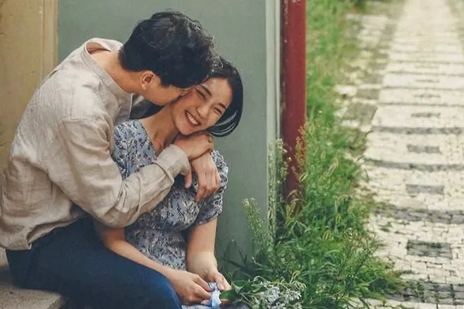 진짜 사랑에 빠진 여자가 보이는 애교.
