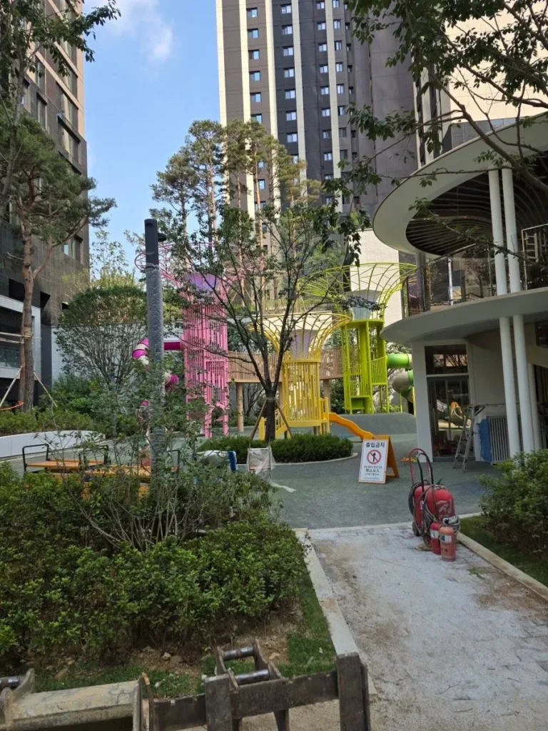 서울 아파트 입주 예정, 커뮤니티 및 조경 사진