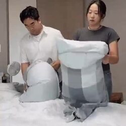 집안일을 돕는 다정한 남편.jpg