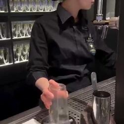 생맥주 한잔, 정성스럽게 담아낸 브금.mp4