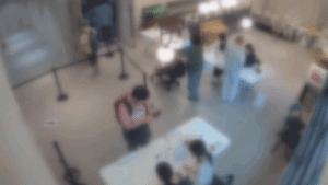 송파 지역 선관위원장, 투표 중단 사태에도 오후 4시에야 출근