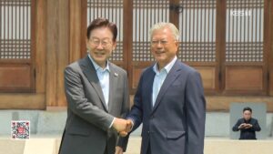 이재명 대통령, 문재인 전 대통령과 회동…“민주진영 단합 및 국민통합 필요” 공감대 형성