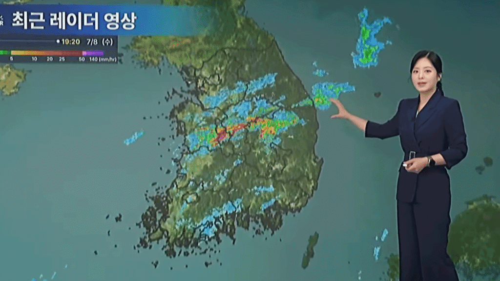 장마철 첫 고비, 내일(9일)까지 최대 200mm 이상의 집중호우 예보