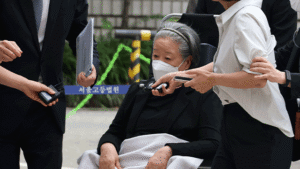 통일교 한학자 총재, '정교유착' 혐의로 징역 13년 구형 받아
