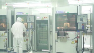 중국발 D램 공세와 AI 기술 변화, K반도체 위기 고조