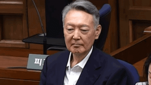 윤석열 전 대통령, 공직선거법 위반 1심서 징역형 집행유예…유죄 인정