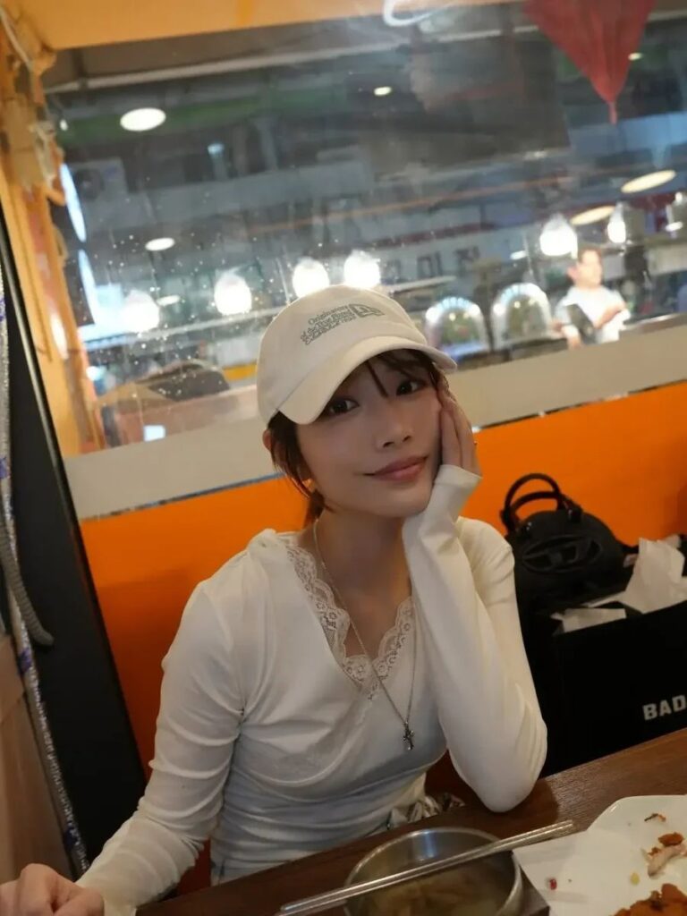 일본 여배우, 광장시장 방문