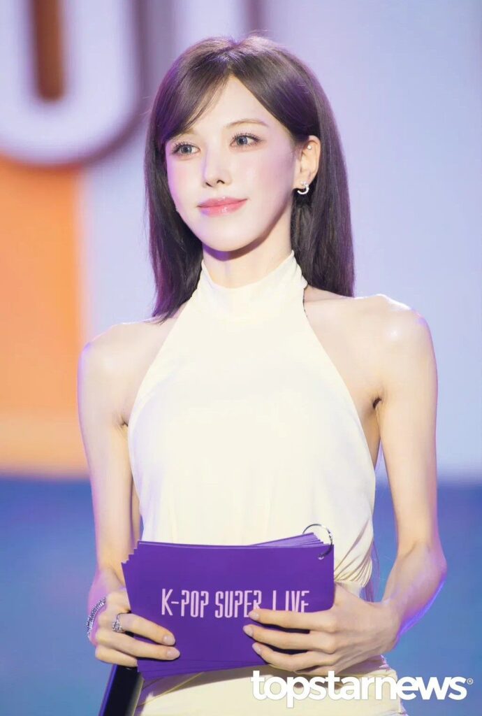 뼈말라 너무 심각한거 같은데