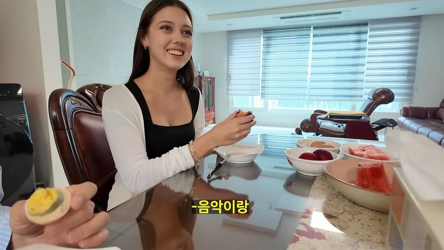 16살 연하 러시아 여친, 부모님께 소개했더니 결혼 이야기 나온 썰