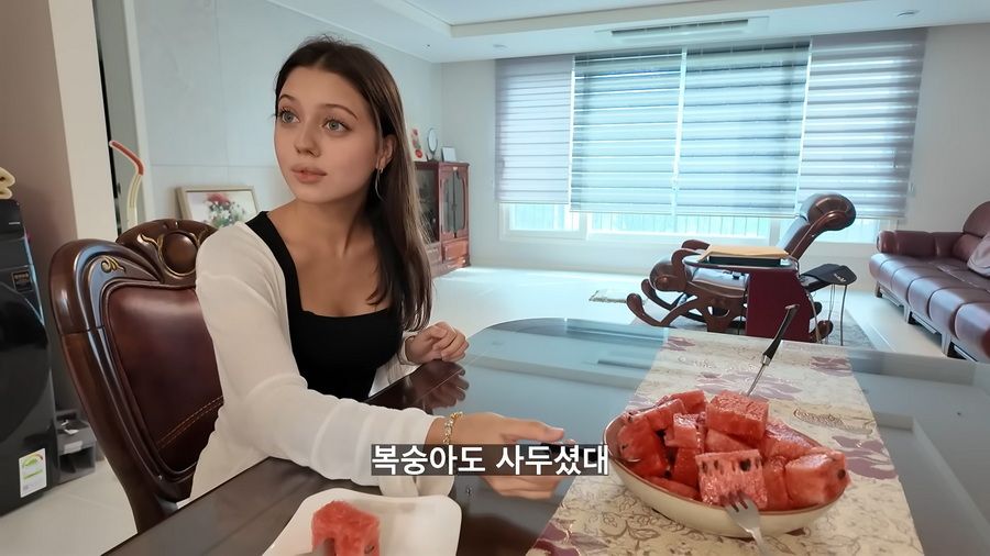 16살 연하 러시아 여친, 부모님께 소개했더니 결혼 이야기 나온 썰