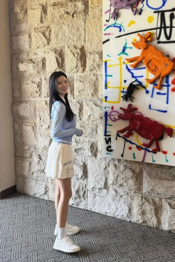 신세경 닮은 미녀 골프 프로선수.jpg