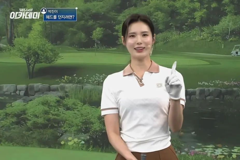 신세경 닮은 미녀 골프 프로선수.jpg