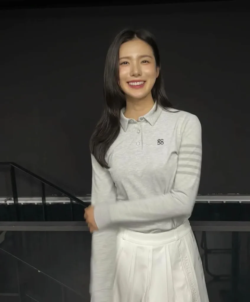 신세경 닮은 미녀 골프 프로선수.jpg