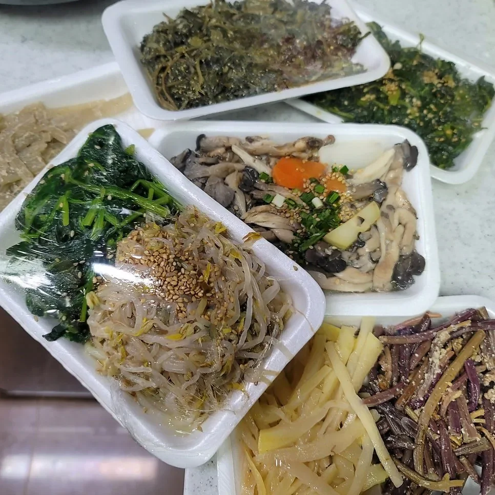 반찬가게 3팩 5천원, 호불호 갈리는 메뉴