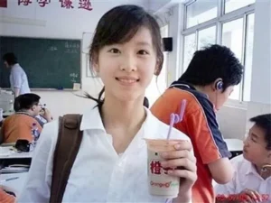 12조 재산 가진 남편이 바람을 피움