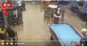 러시아에서 배우자의 엉덩이를 만졌을 때 발생하는 일