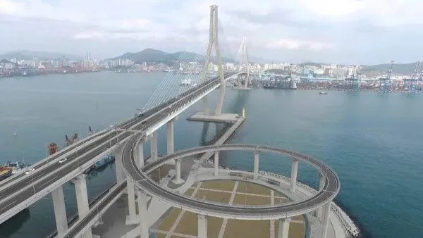 부산 "그 대교", 운전 고수들도 떨게 만든다