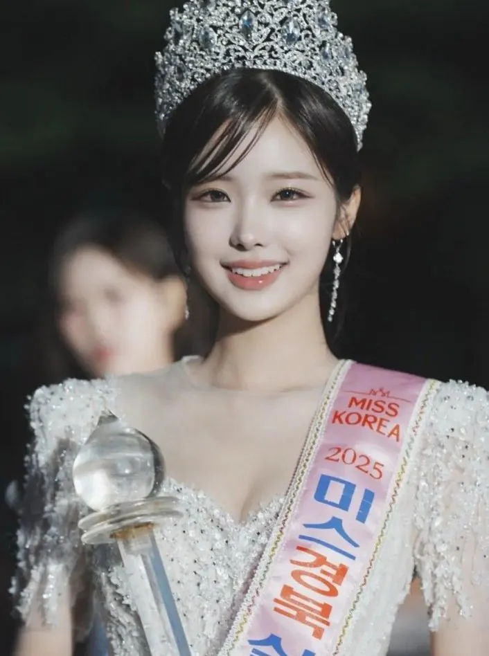 2025 미스 경북 진, 성형 없이 빛나는 자연미인