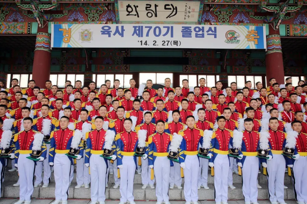 고등학교 교사 "군인 되지마라"... 직업비하 논란.jpg