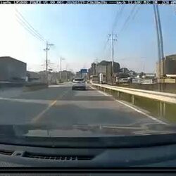 그 큰 걸 보내고 진입했어야지..