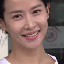 조여정 46세, 무보정 실물 사진