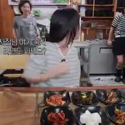 쯔양, 꽃게라면 먹방 선보여 (폭력적)