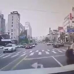배달기사의 아찔했던 사고 영상