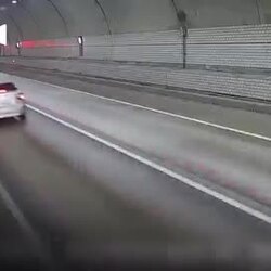 어제자 대관령 터널 사고 당시 CCTV 영상 공개.MP4