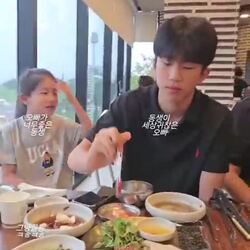 오빠를 너무 좋아하는 여동생