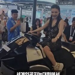 탑승형 로봇, 중국 기업이 공개