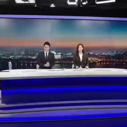 아나운서 옷 단추 터짐