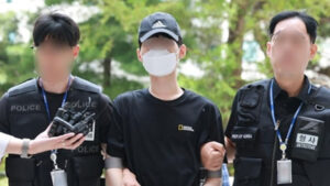 어머니와 말다툼 끝에 살해한 10대, 구속돼