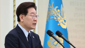이 대통령, '메가프로젝트' 2차 점검회의 주재… 속도전 당부 재확인