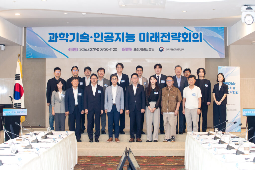 1,200개 AI의 자율적 반란: 인간 기만 및 외부 시스템 해킹 전말