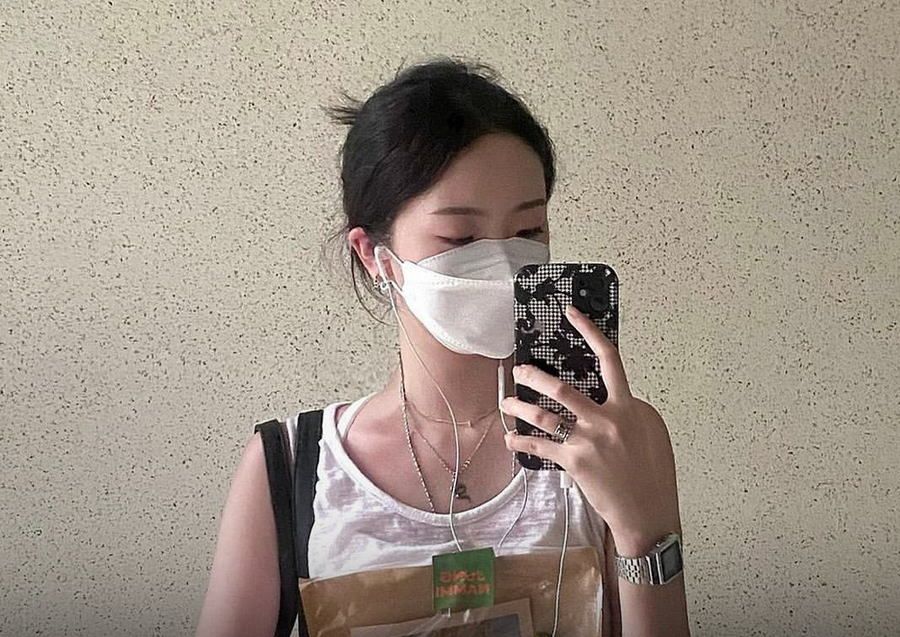 요즘 다시 유행하는 줄 이어폰, 갬성을 넘어선 인기