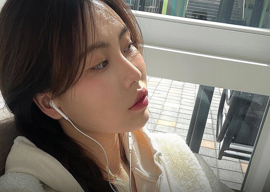 요즘 다시 유행하는 줄 이어폰, 갬성을 넘어선 인기