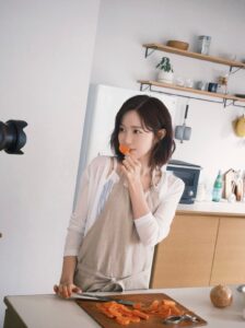 여돌 데뷔 3번째, 놀라운 경력 소개