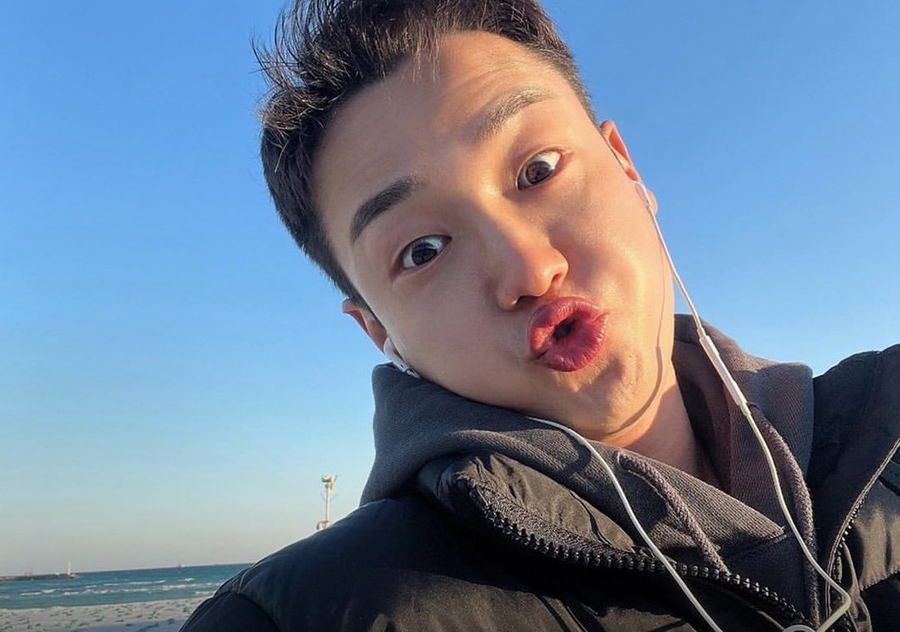요즘 다시 유행하는 줄 이어폰, 갬성을 넘어선 인기