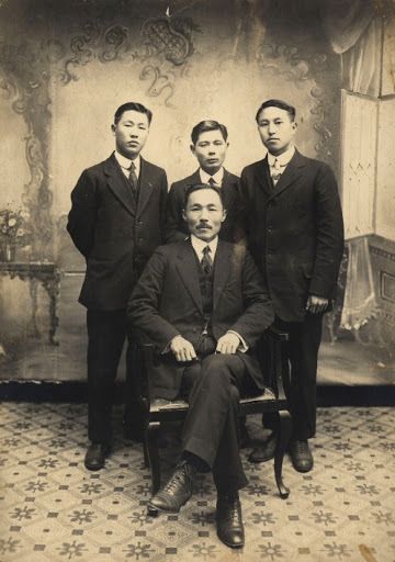 영화 암살 속 조승우, 돈 없어도 옷차림이 훌륭했던 사연