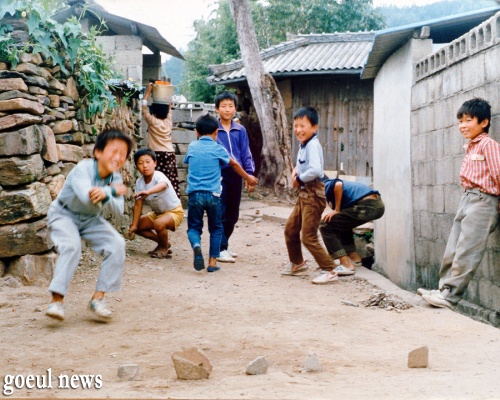 추억 소환! 공 없이도 즐거웠던 놀이들