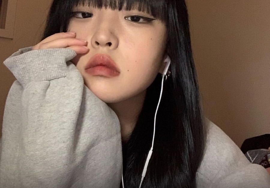 요즘 다시 유행하는 줄 이어폰, 갬성을 넘어선 인기