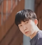 길을 막는 잘생긴 남자.jpg