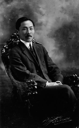 영화 암살 속 조승우, 돈 없어도 옷차림이 훌륭했던 사연