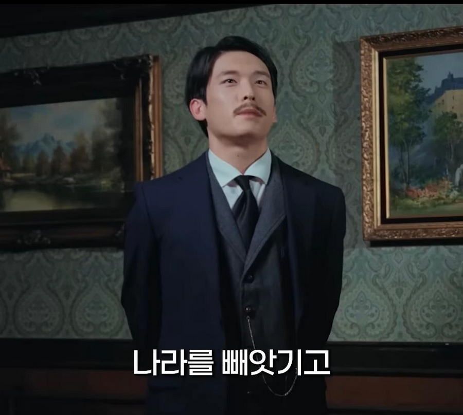 어느 독립운동가가 뒷짐을 지고 사진을 찍은 이유.jpg