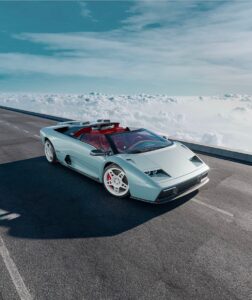 31년 만에 부활한 람보르기니 악마의 유혹