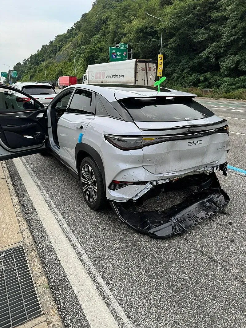 현대 펠리세이드, BYD 씨라이언과 크루즈 주행 중 추돌 사고.